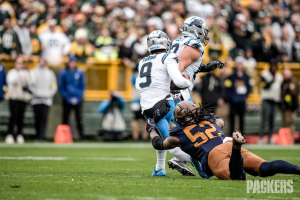 Packers perde em casa para o Panthers.